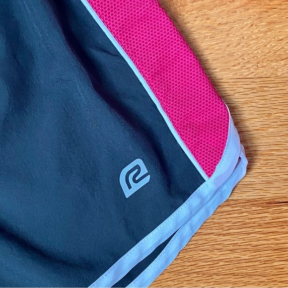 ROADRUNNER SPORTS running shorts - Picture 2 of 10